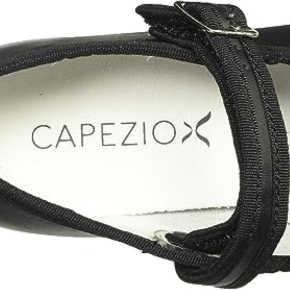 Capezio size 2.5 Mary Jane Tap Shoe LIKE NEW - Picture 4 of 7